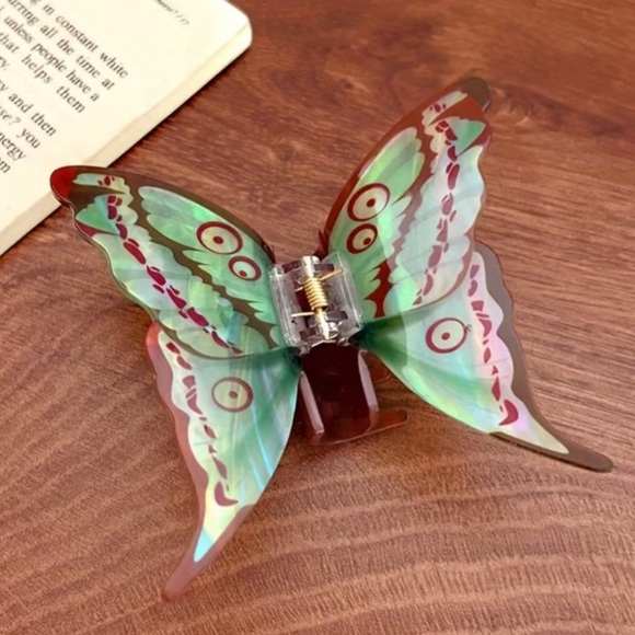 Butterfly Curtain Hairclip - Picture 8 of 10